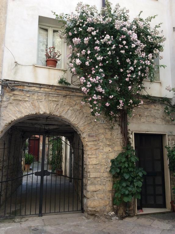 B&B La Corte Fondi Exterior photo