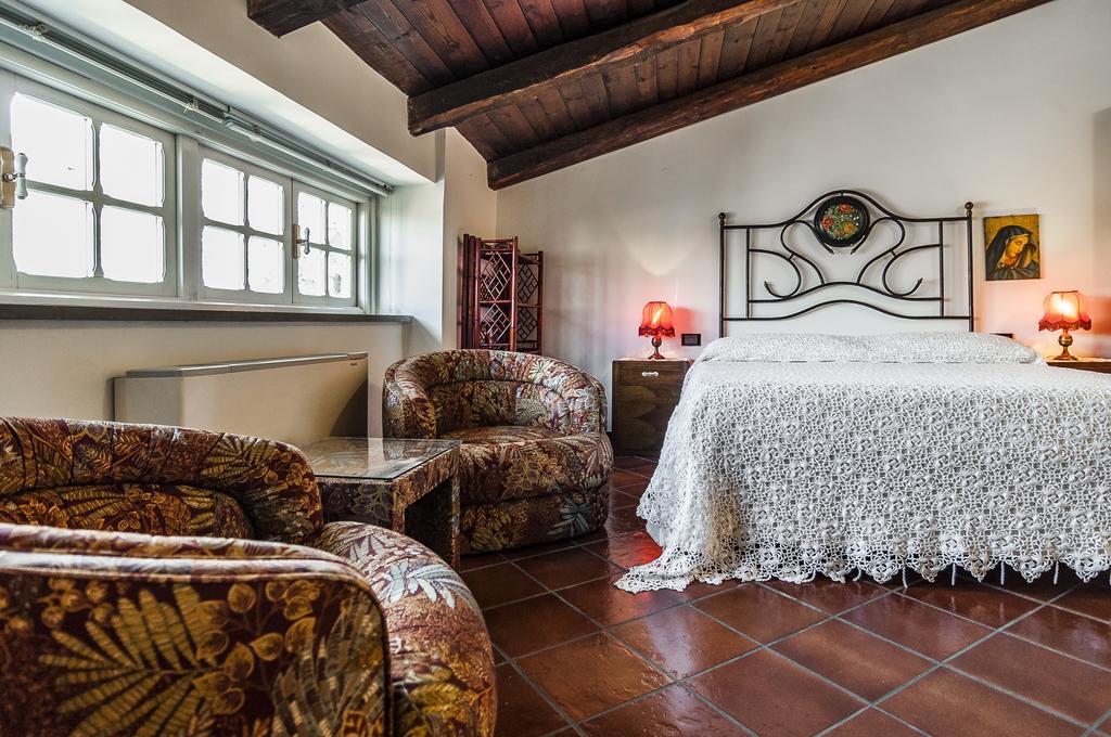 B&B La Corte Fondi Exterior photo