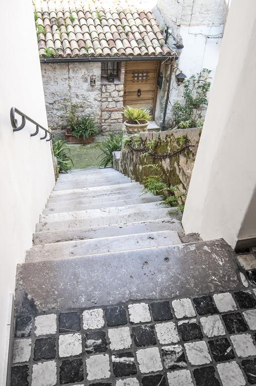 B&B La Corte Fondi Exterior photo