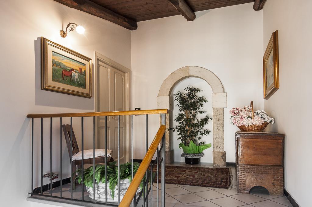 B&B La Corte Fondi Exterior photo